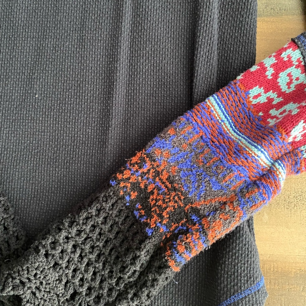 Free People In The Mix Cuff Top - Picture 8 of 11